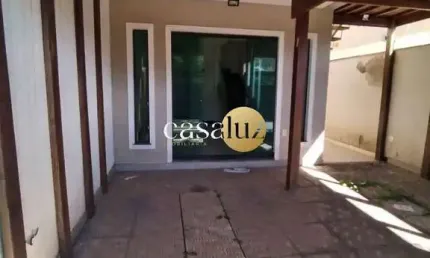 Casa duplex localizada no bairro Masterville /Sarzedo