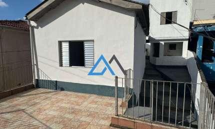 Casa à Venda em Pirituba, Jardim Líbano, com 2 Residências no Terreno
