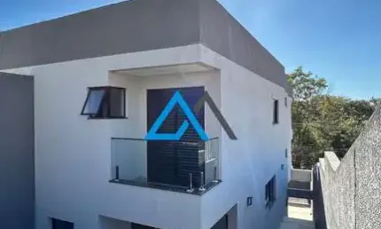 Casa à Venda com 3 quartos, sendo 3 suítes em Atibaia