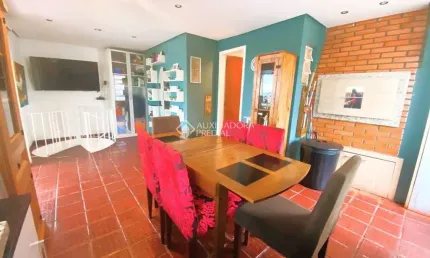Cobertura com 2 quartos para alugar na Travessa Encruzilhada, 160, Bom Jesus, Porto Alegre, 116 m2 por R$ 3.100