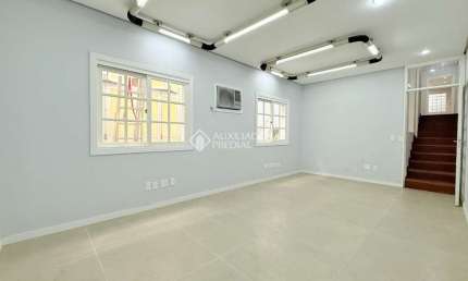 Casa em condomínio fechado com 5 quartos para alugar na Rua Washington Luiz, 342, Centro Histórico, Porto Alegre, 230 m2 por R$ 14.999