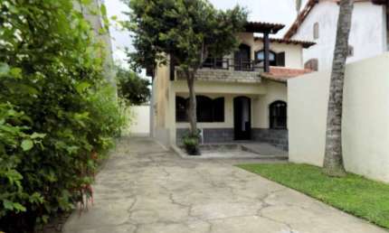 Casa com 4 quartos à venda no Jardim Excelsior, Cabo Frio  por R$ 750.000