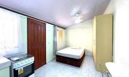 Kitnet / Stúdio para alugar na Rua Pedro Vieira Vidal, 176, Pantanal, Florianópolis, 20 m2 por R$ 2.200