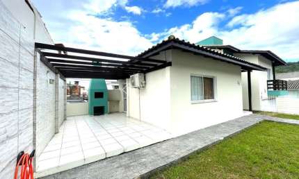 Casa com 2 quartos para alugar na Rua São Miguel, 99, João Paulo, Florianópolis, 230 m2 por R$ 6.470
