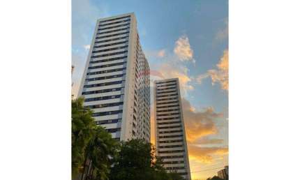 Viva o Sonho à Beira-Mar: Apartamento com Vista Espetacular em Piedade!