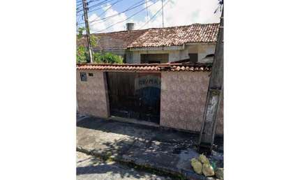 Vendo CASA nascente em Campo Grande,  uma preciosidade pra morar bem!