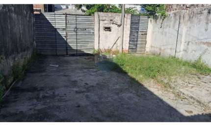 VENDO UM EXCELENTE TERRENO NASCENTE EM CAMPO GRANDE .