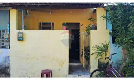 Vendo CASA excelente localidade. Não perca essa chance de ter seu LAR.