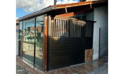 Casa com 2 quartos à venda na Rua Professora Maria Alice dos Santos, 46, Bairro Novo, Gravatá