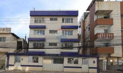 Belo duplex de 158 metros quadrados divididos em 5 quartos, sendo 2 suítes mais dependência completa e 2 vagas de garagem.