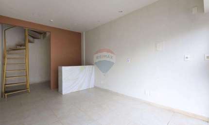 Excelente Loja de 34m quadrados em andar Térreo - Galeria Cobiçada no Espinheiro