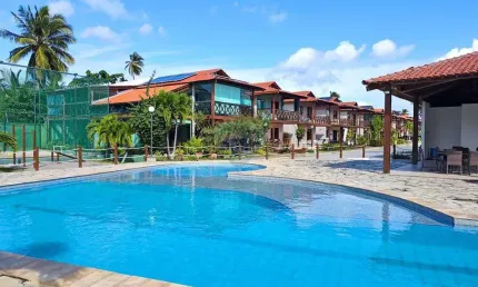 Beira mar de Marinha Farinha, 04 suítes, 140m², mobiliado, ao lado do Veneza Water Park