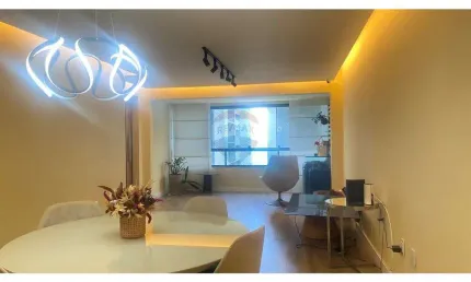 Apartamento reformado 4 quartos/2 suites rua setubal