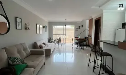Casa duplex em condomínio fechado, com 100m2, a venda em Manguinhos