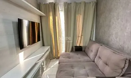 Apartamento 2 quartos com varanda no condomínio via parque (porteira fechada)