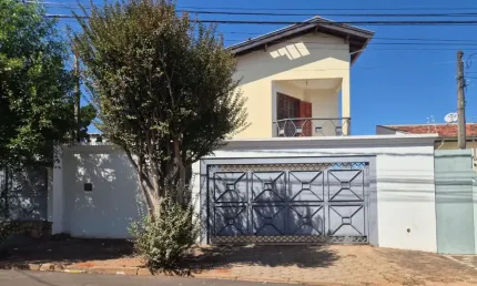 Casa com 4 quartos para alugar na Rua Doutor José Maria Rodrigues Costa, 5, Jardim América, Bauru