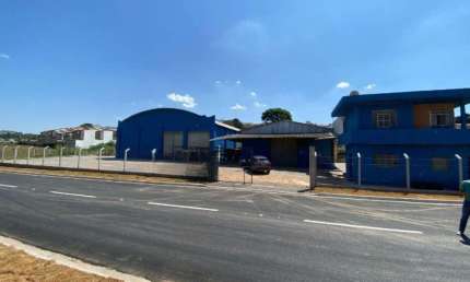 Barracão / Galpão / Depósito com 4 salas para alugar na Avenida Doutor Plínio Salgado, 4899, Jardim América, Bragança Paulista
