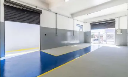 Galpão em Votorantim à venda  Ótimo ponto para depósito, empresa manutenção mecânica ou usinagem.  Trifásico e tudo tem projeto.