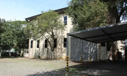 Galpão à venda em São Paulo, próximo à Estação Jurubatuba, imóvel com renda