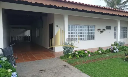 Casa com 4 quartos à venda no Meia Praia, Navegantes , 270 m2 por R$ 1.650.000