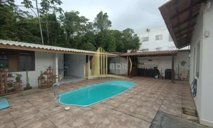 Casa com 3 quartos à venda no Meia Praia, Navegantes 