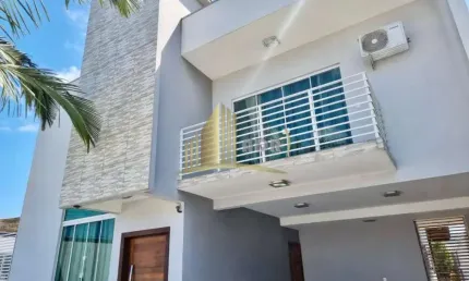Linda Casa de Alto Padrão à Venda no Gravatá  Navegantes