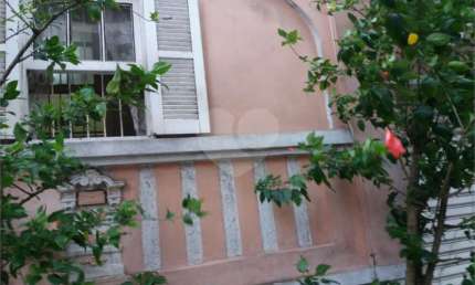Casa com 3 quartos à venda na Rua Pernambuco, Gonzaga, Santos