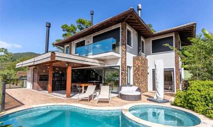 Casa com 3 quartos à venda em Lagoa Da Conceição - SC