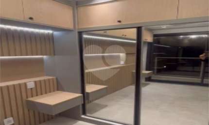 Apartamento com 1 quartos à venda ou para locação em Pinheiros - SP
