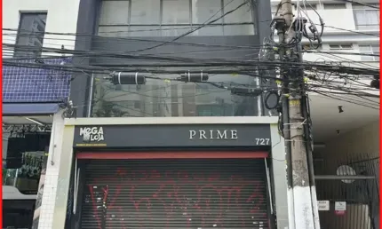 Prédio inteiro à venda ou para locação em Pinheiros - SP