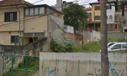 Terreno à venda na Rua Augusto Farina, Butantã, São Paulo