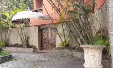 Casa com 6 quartos à venda na Rua Corgie Assad Abdalla, Vila Sônia, São Paulo