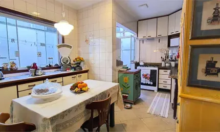 Sobrado com 3 quartos à venda em Jardim Ester Yolanda - SP