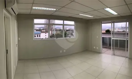 Sala comercial à venda na Avenida Affonso Penna, Macuco, Santos