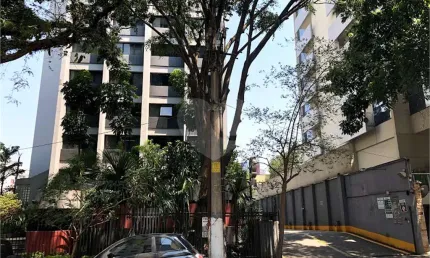Sala comercial para alugar na Rua João Moura, Pinheiros, São Paulo