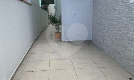 Casa de vila com 2 quartos à venda em Aparecida - SP
