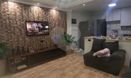Casa térrea com 2 quartos à venda em Jardim Arpoador - SP