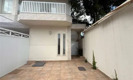 Casa com 3 quartos à venda na Rua Nabuco de Araújo, Embaré, Santos
