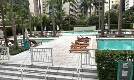 Apartamento com 3 quartos à venda em Vila Olímpia - SP