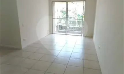 Apartamento com 3 quartos à venda em Vila Sônia - SP