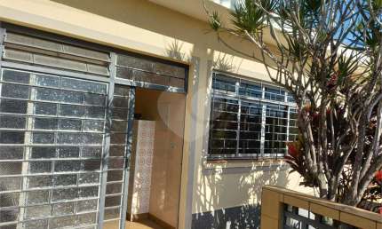 Casa com 3 quartos à venda na Ubatã, Cidade Dutra, São Paulo