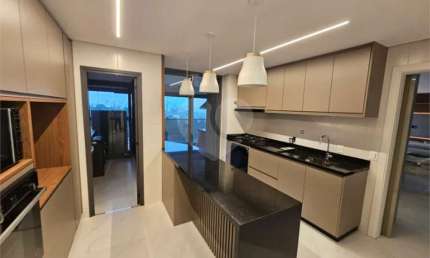 Apartamento com 3 quartos à venda em Jardim Morumbi - SP