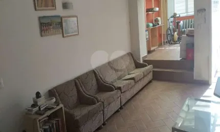 Casa com 3 quartos à venda na Rua Caperuçu, Mirandópolis, São Paulo