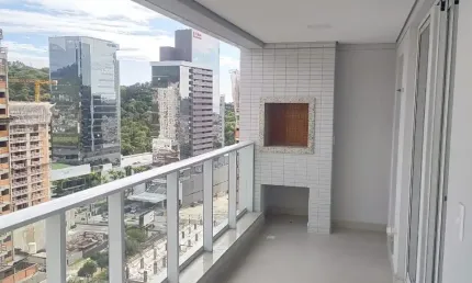 Apartamento em localização privilegiada na Praia Brava de Itajaí/SC