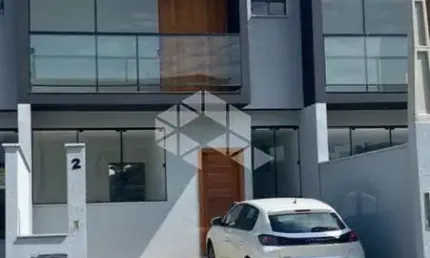 EXCELENTE GEMINADO A VENDA COM 3 QUARTOS SENDO 2 SUÍTES NO JARDIM SOFIA