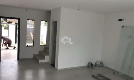 SOBRADO GEMINADO PRONTO PARA MORAR com 3 quartos no Vila Nova