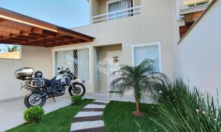 Casa Geminada no Panaguamirim com Móveis Planejados