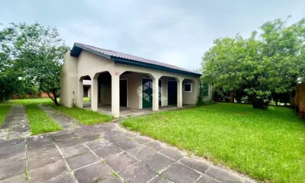Casa térrea 03quartos/dormitórios e 02 vagas/box,em Atlântida!