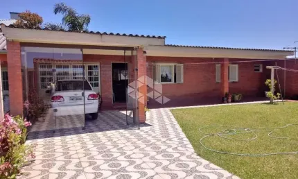 Casa à venda, com 2 quartos/dormitórios, 1 vaga/box, no bairro Maristela, Xangri-Lá/RS
