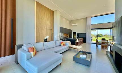 Casa em Condominio com 4 suítes/dormitórios na Lagoa do Passo - Atlantida sul
